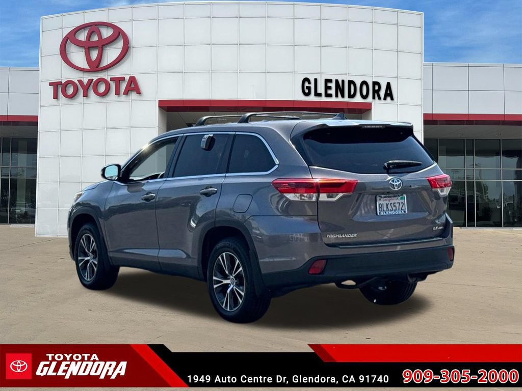Certified 2019 Toyota Highlander Plus w/ Carpet Mat Package (TMS) AWD/4WD image 7