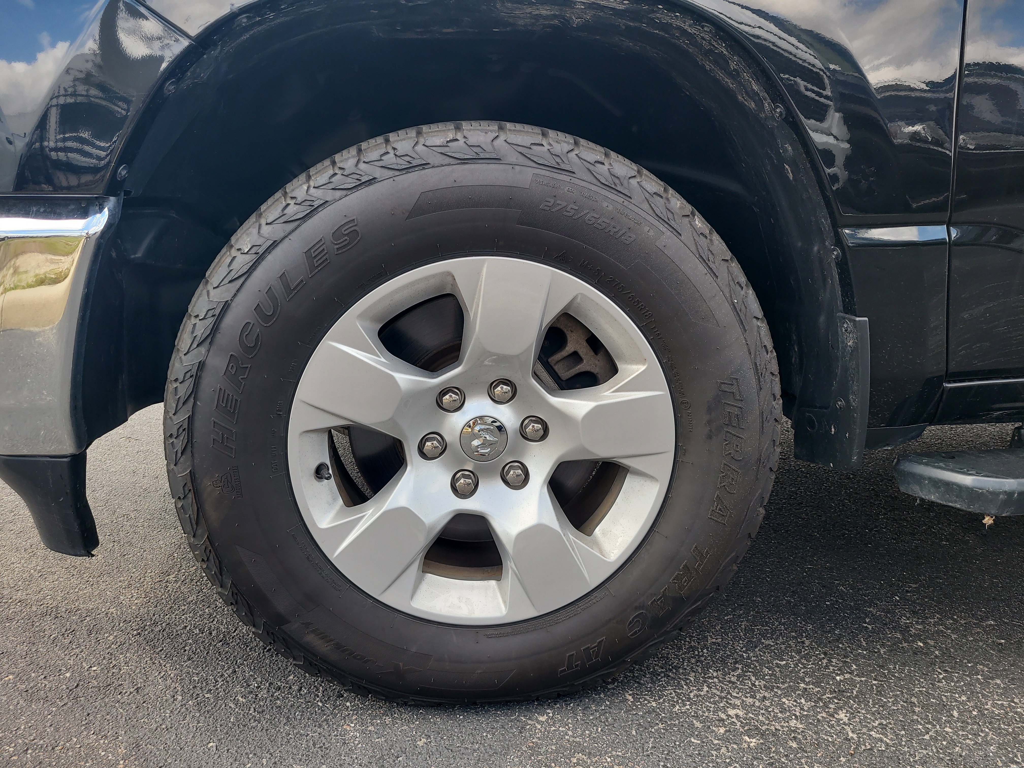 Used 2021 RAM 1500 Big Horn image 10