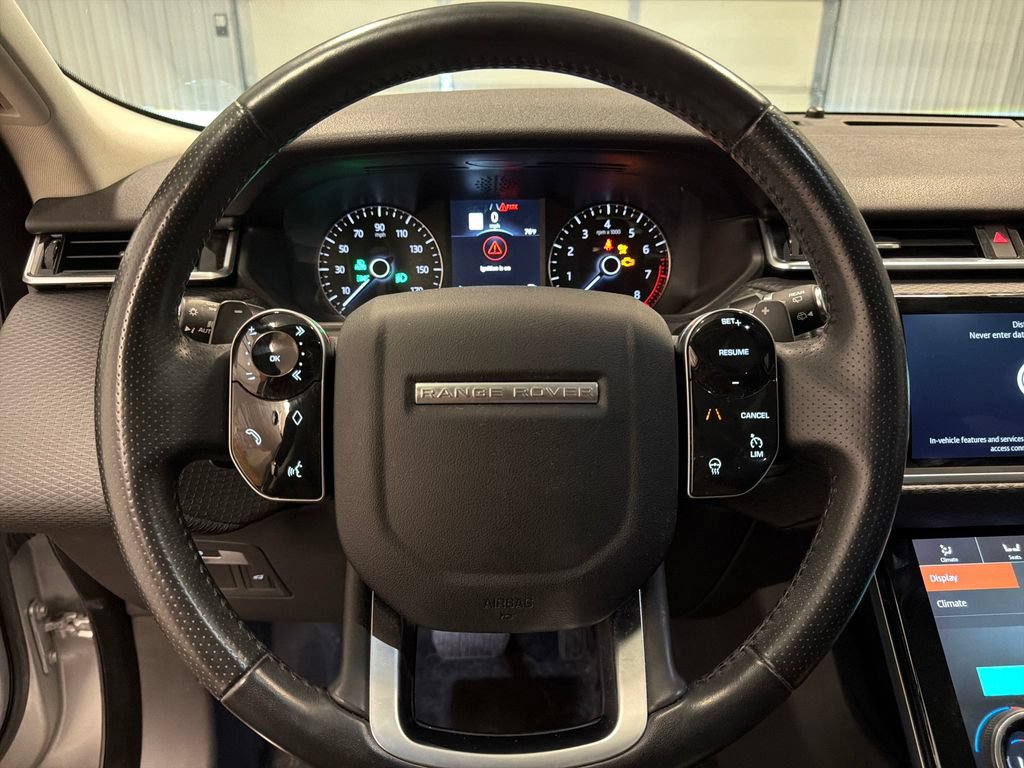 Used 2018 Land Rover Range Rover Velar S AWD/4WD image 12