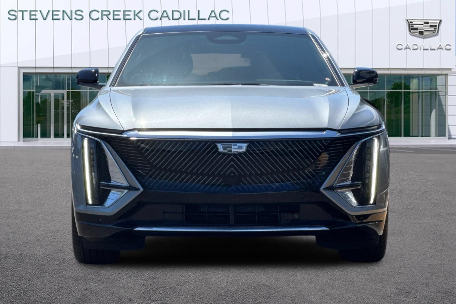 Certified 2024 Cadillac Lyriq Tech RWD image 8