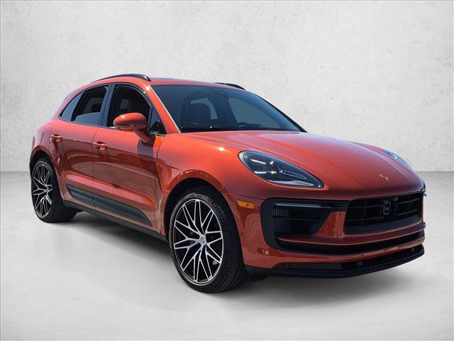 Used 2023 Porsche Macan S AWD/4WD image 3