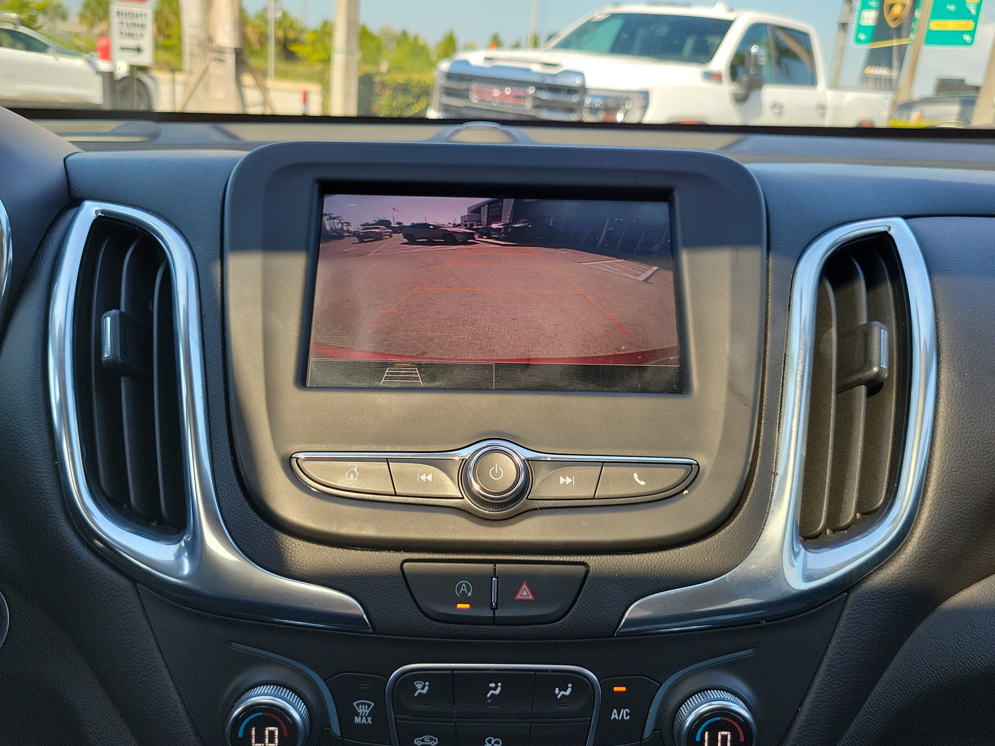Used 2023 Chevrolet Equinox LT FWD image 10
