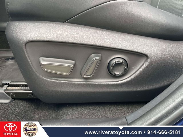 Used 2023 Toyota Venza Limited AWD/4WD image 19