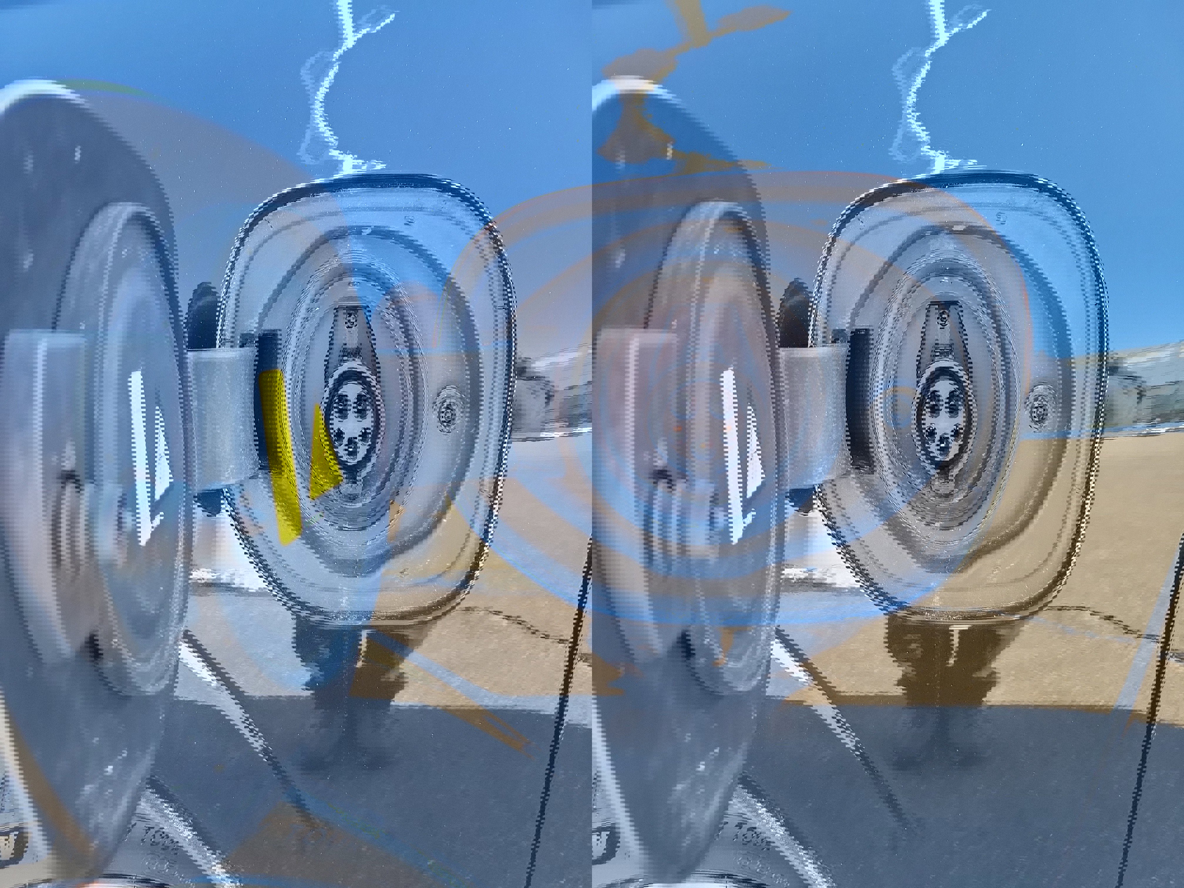 Used 2022 Volvo XC60 T8 R-Design w/ Advanced Package image 30