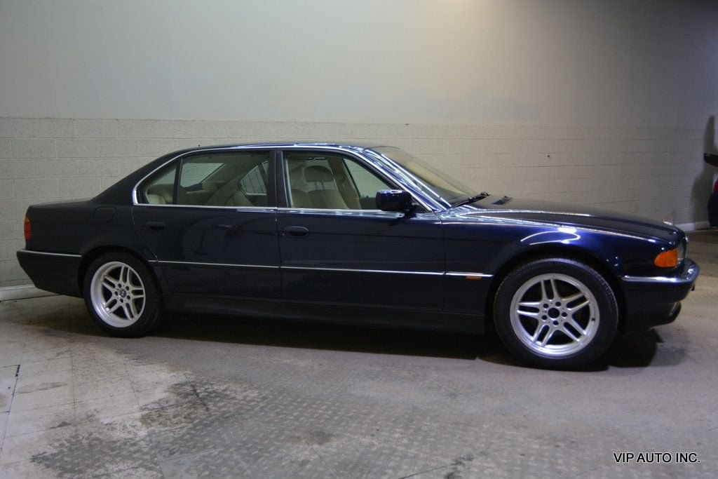 Used 2000 BMW 740iL RWD image 9
