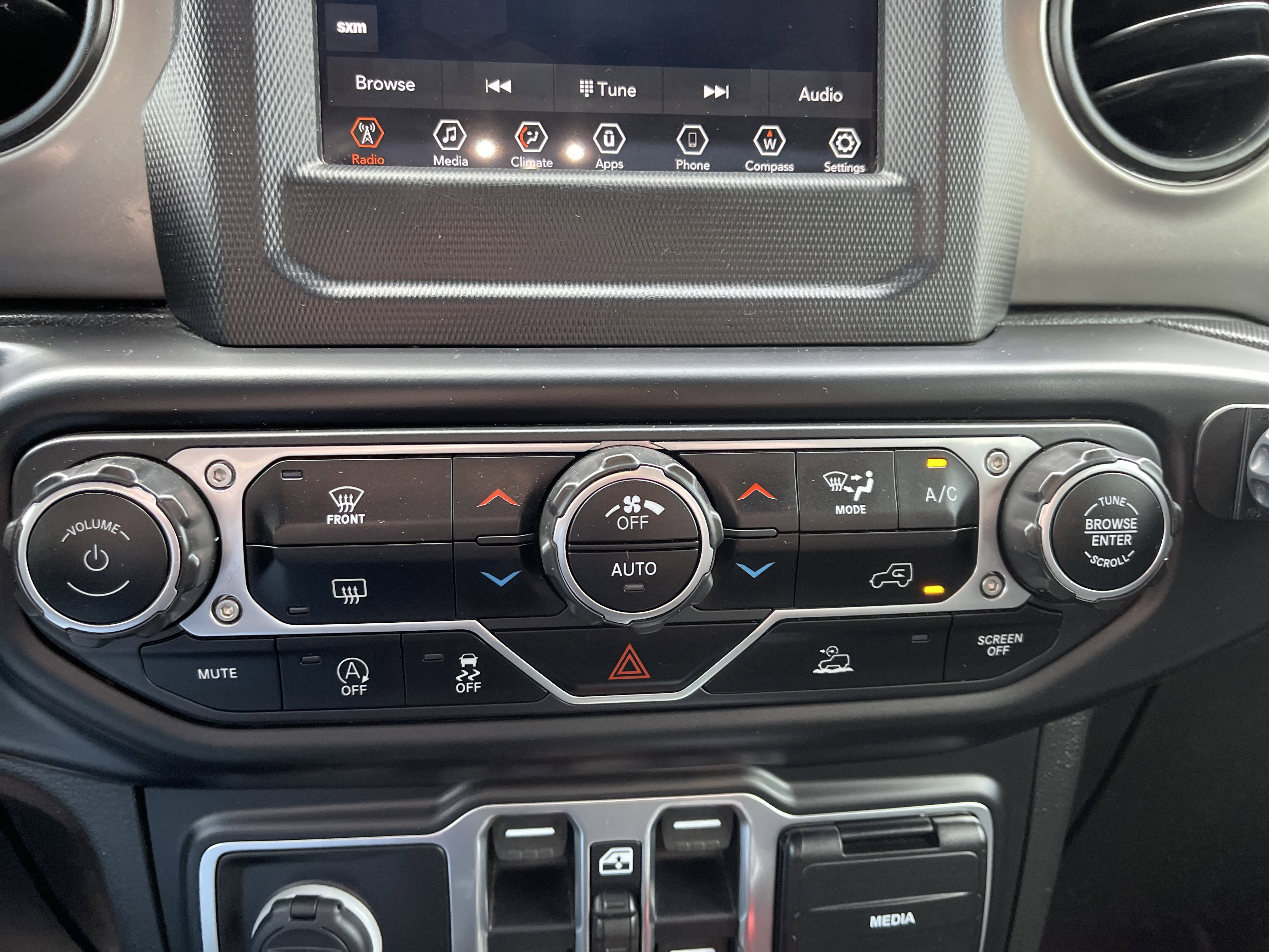 Used 2020 Jeep Gladiator Sport w/ Quick Order Package 24S image 27