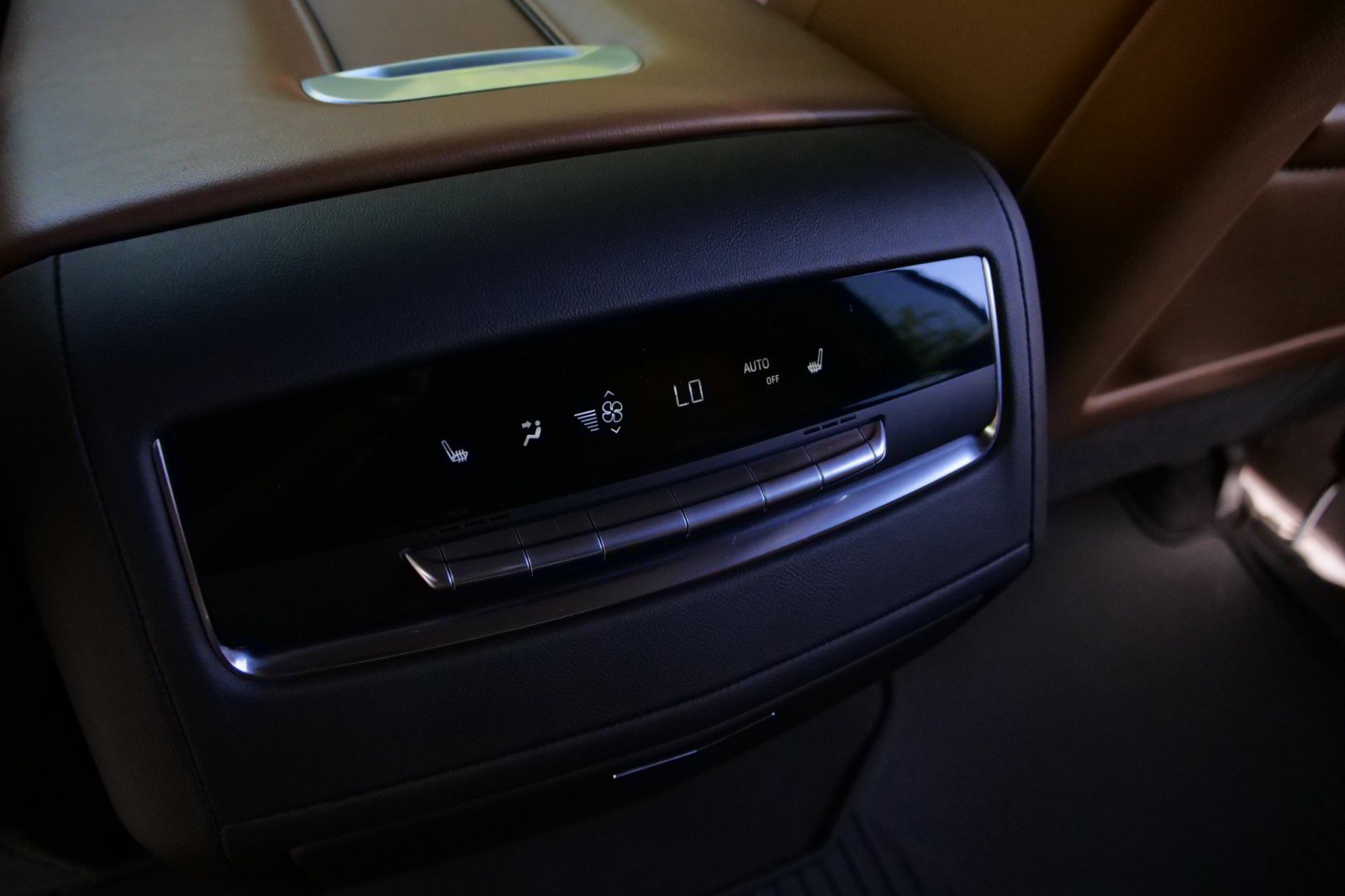 Used 2021 Cadillac Escalade Sport w/ Driver Assist Tech Package image 30