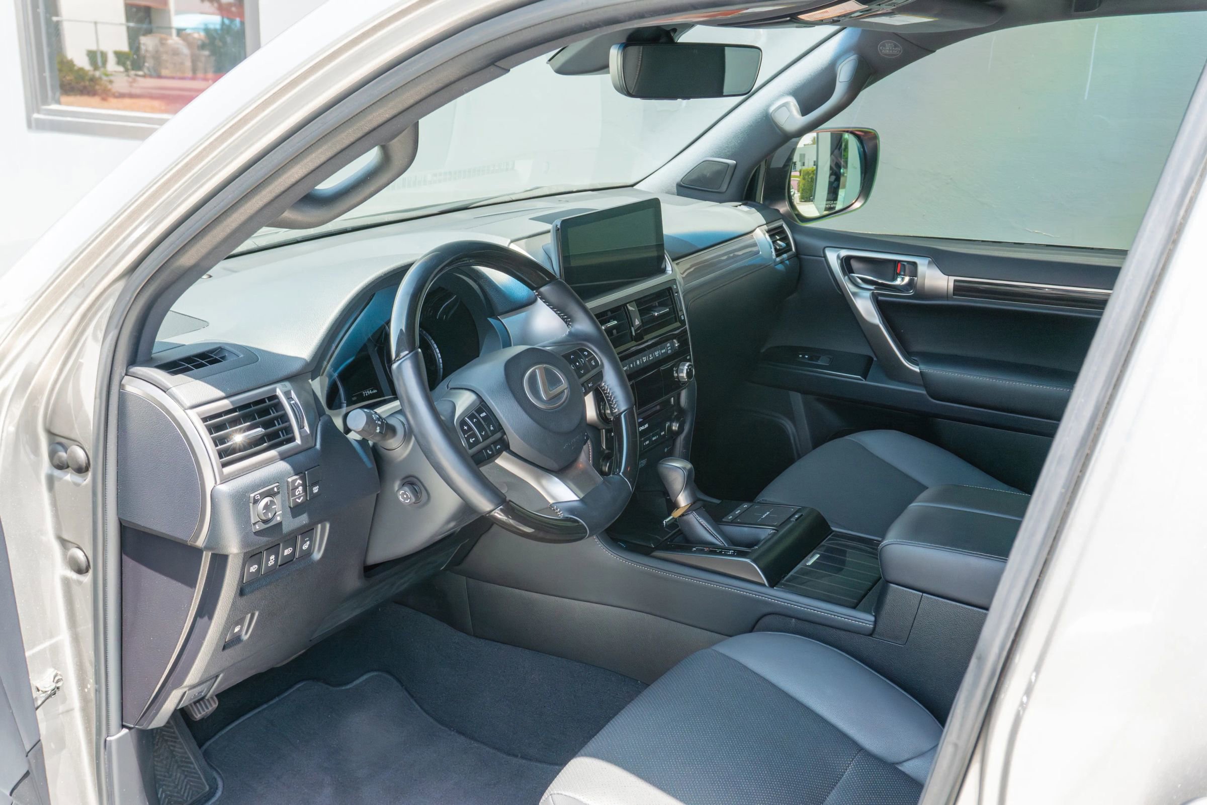 Used 2022 Lexus GX 460 Premium w/ Accessory Package AWD/4WD image 72
