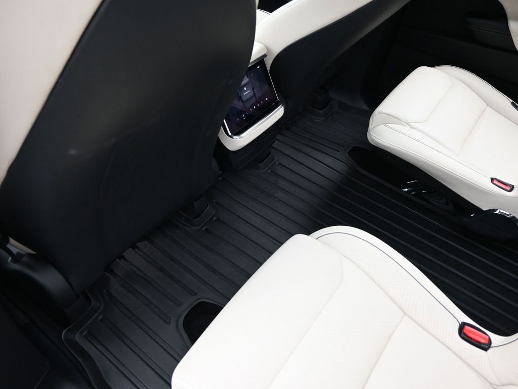 Used 2023 Tesla Model X Plaid image 33