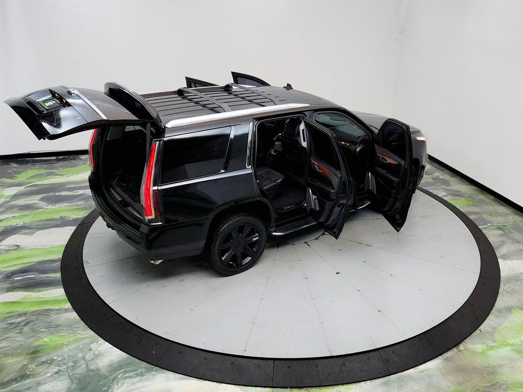 Used 2019 Cadillac Escalade Luxury AWD/4WD image 39