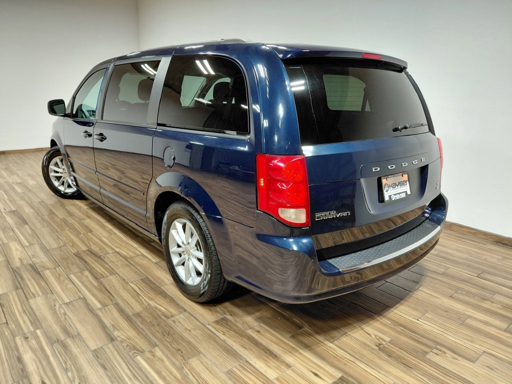 Used 2015 Dodge Grand Caravan SXT FWD image 16