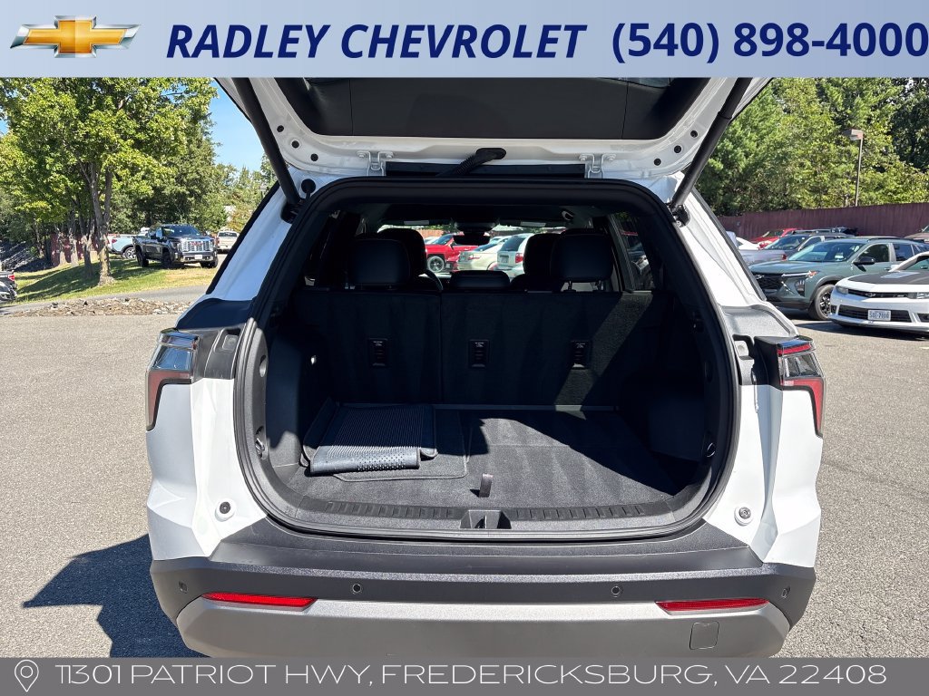 Used 2025 Chevrolet Equinox LT w/ Convenience Package II AWD/4WD image 14