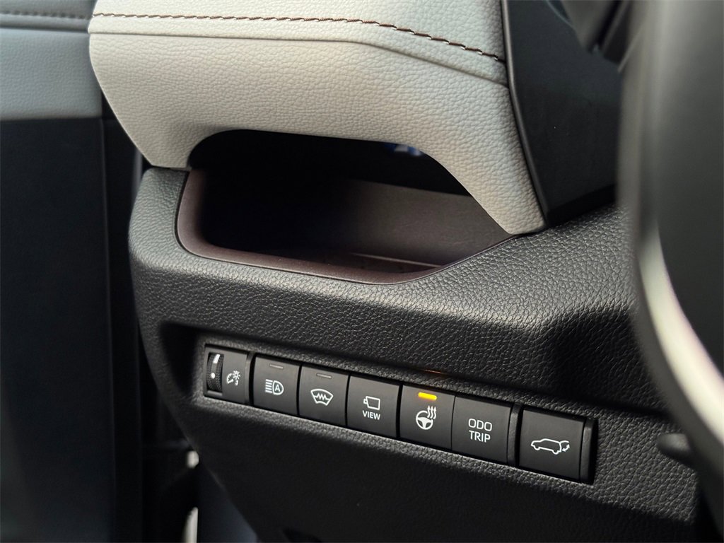 Used 2024 Toyota RAV4 Limited image 36