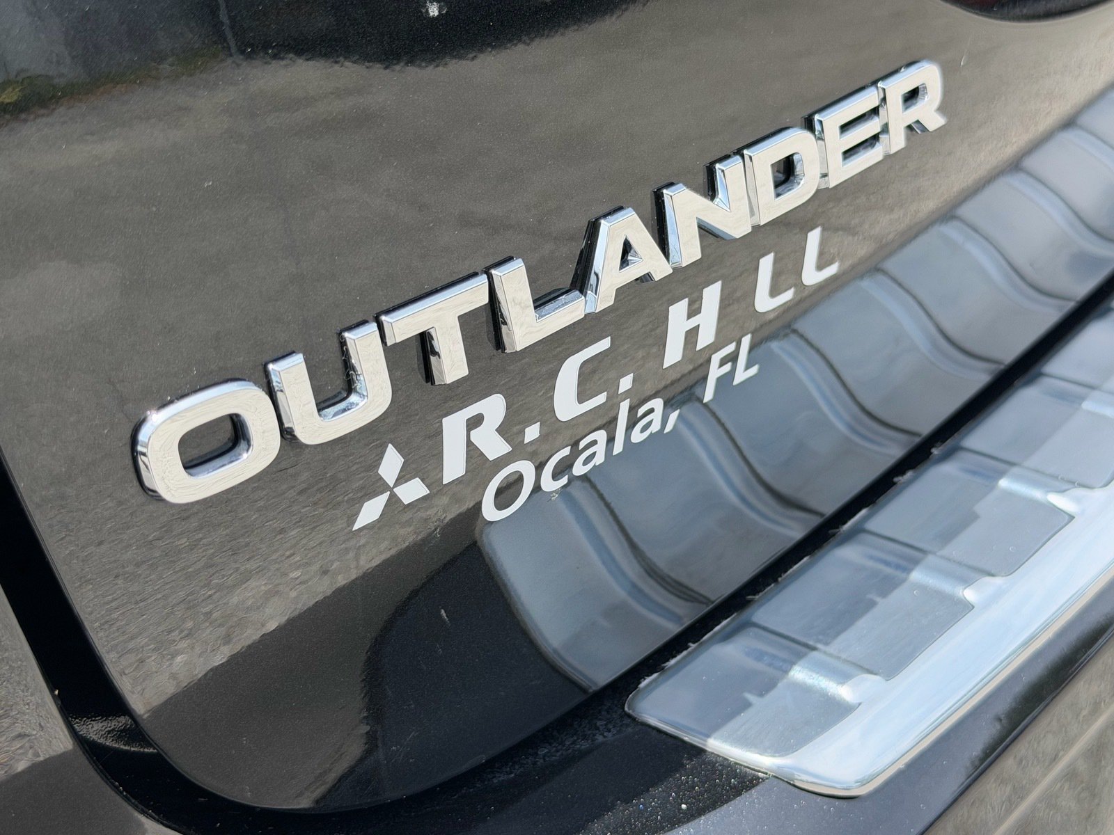 Used 2025 Mitsubishi Outlander ES AWD/4WD image 9