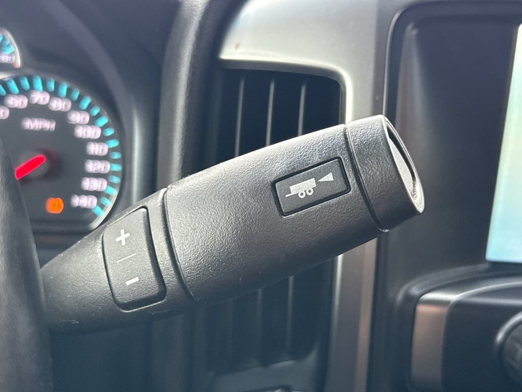 Used 2018 Chevrolet Silverado 1500 LT AWD/4WD image 21