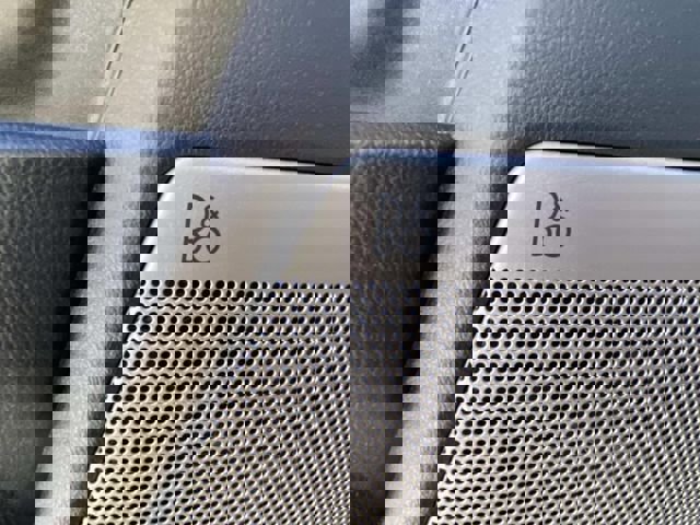 New 2026 Ford F250 Lariat w/ Black Appearance Package image 11