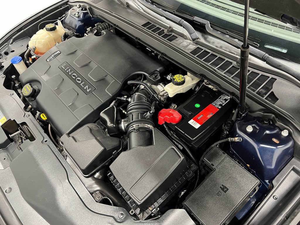 Used 2017 Lincoln Continental Select w/ Climate Package image 30