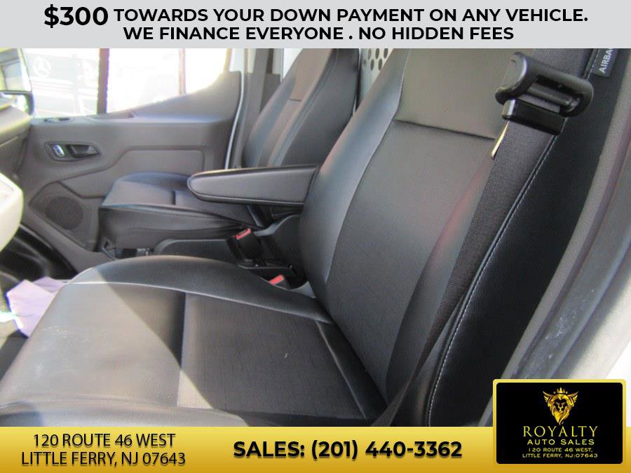 Used 2023 Ford Transit 250 Medium Roof image 9