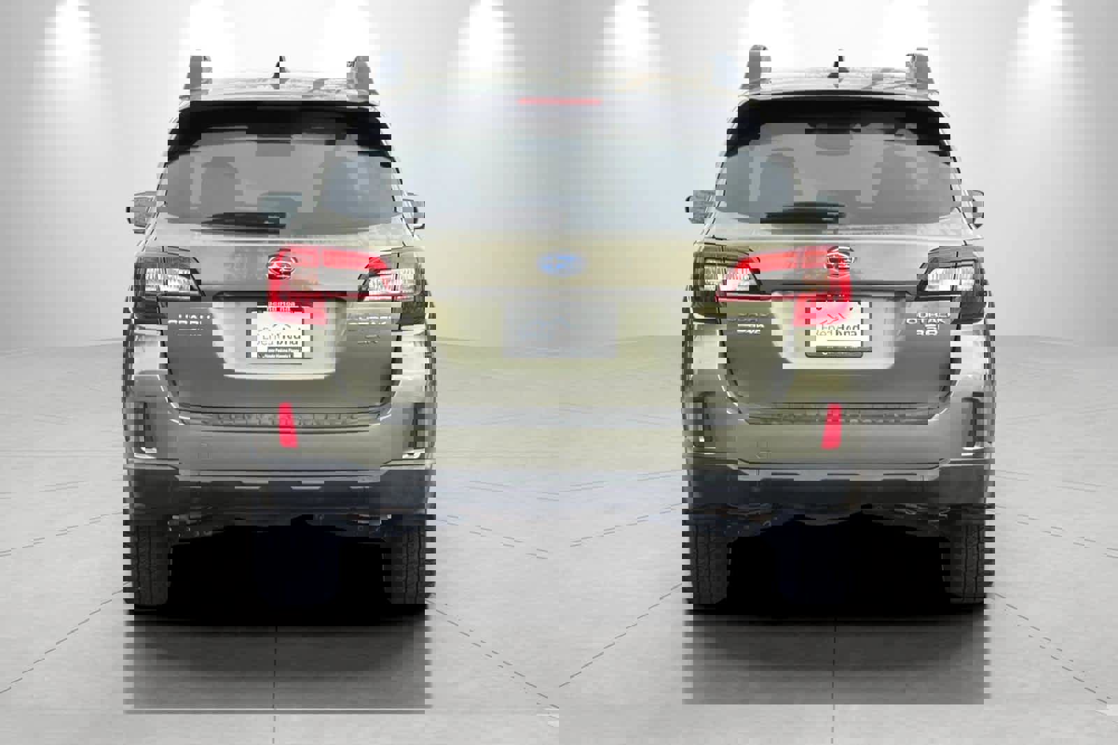 Used 2016 Subaru Outback 3.6R Limited image 7