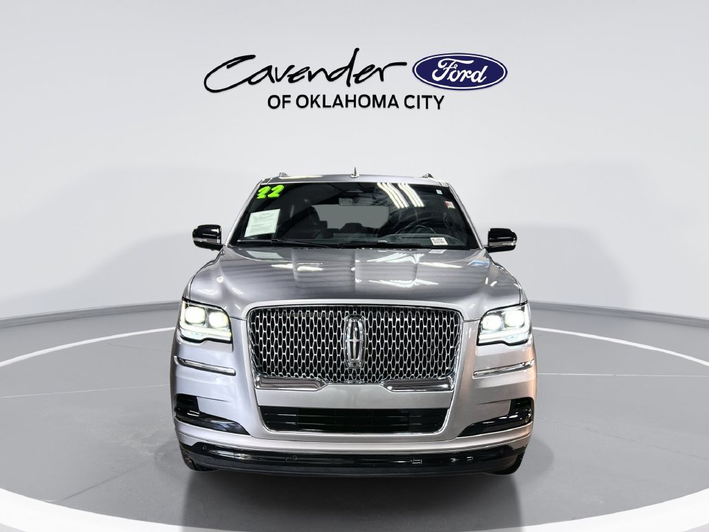 Used 2022 Lincoln Navigator Reserve RWD image 3