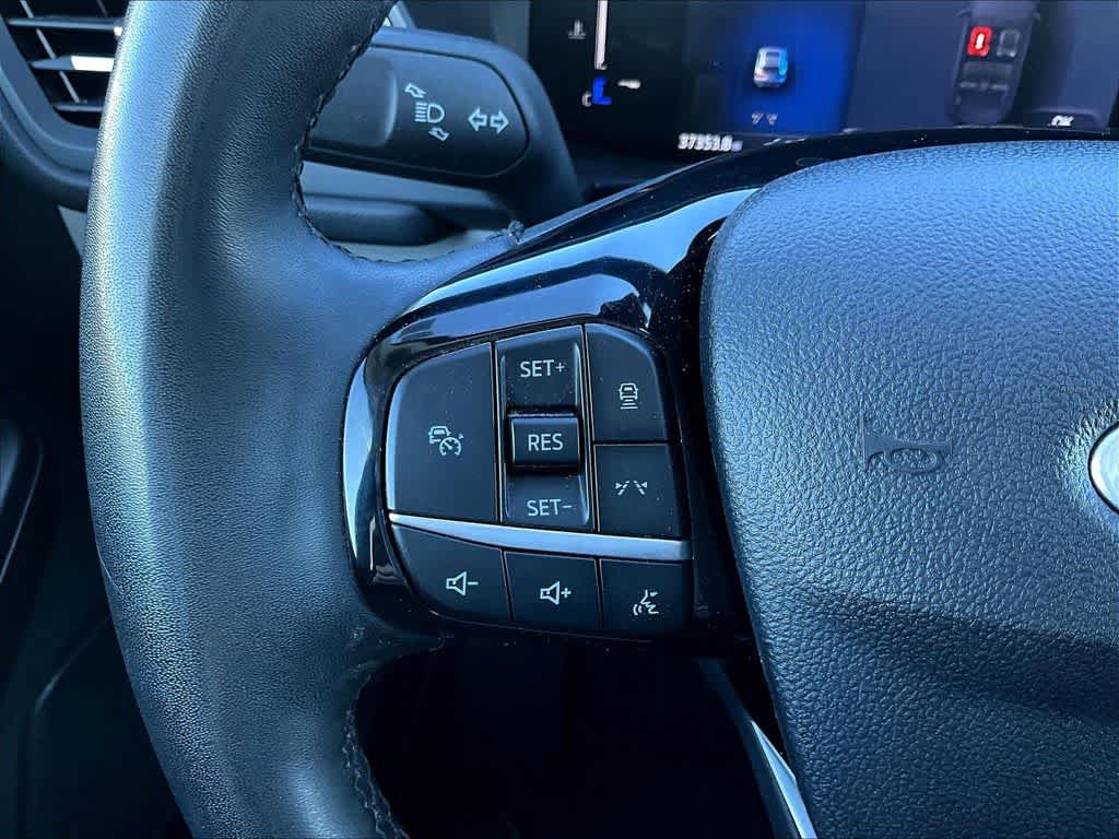 Used 2023 Ford Escape Active w/ Tech Pack #1 AWD/4WD image 13