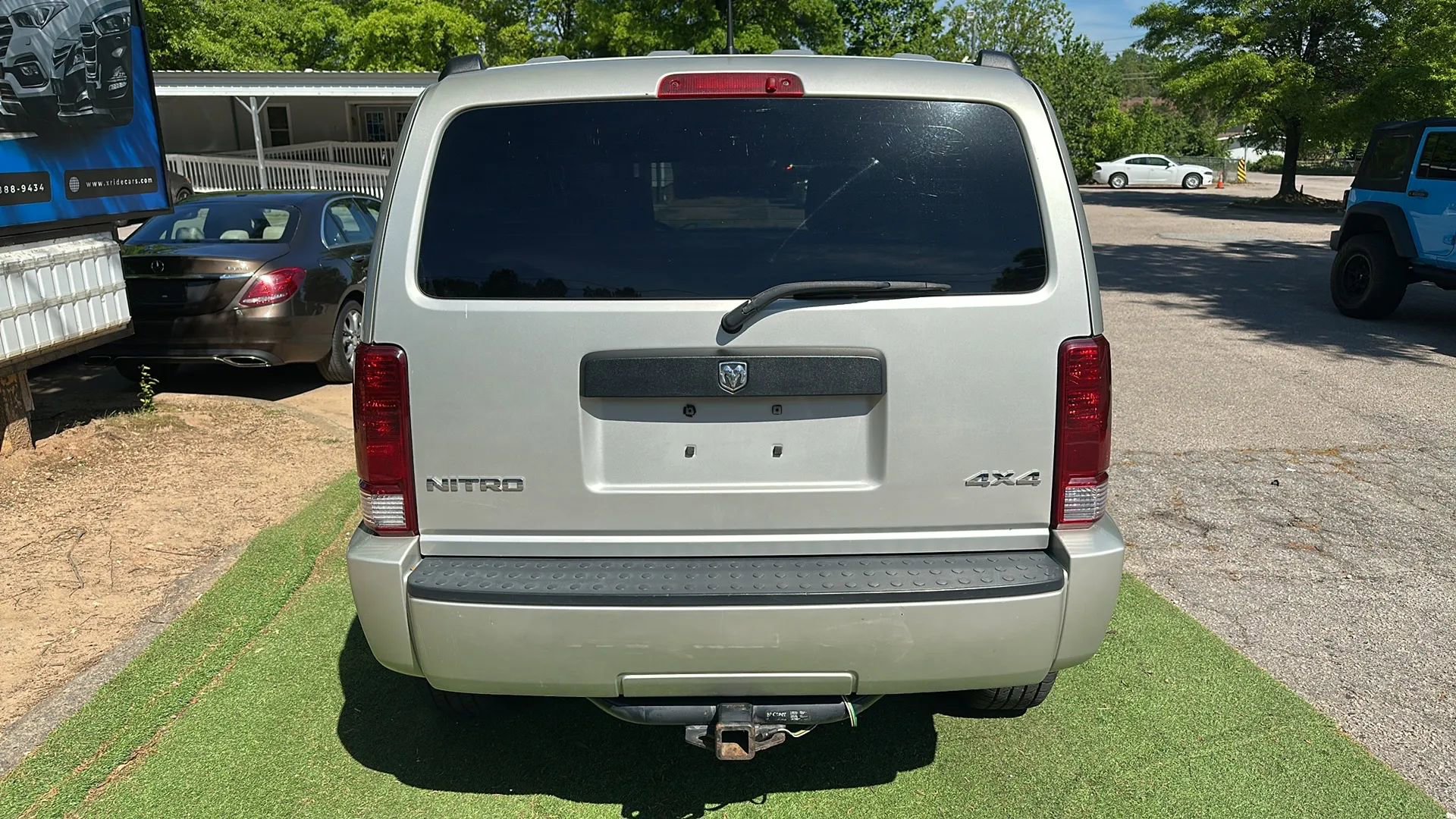 Used 2008 Dodge Nitro SXT image 6
