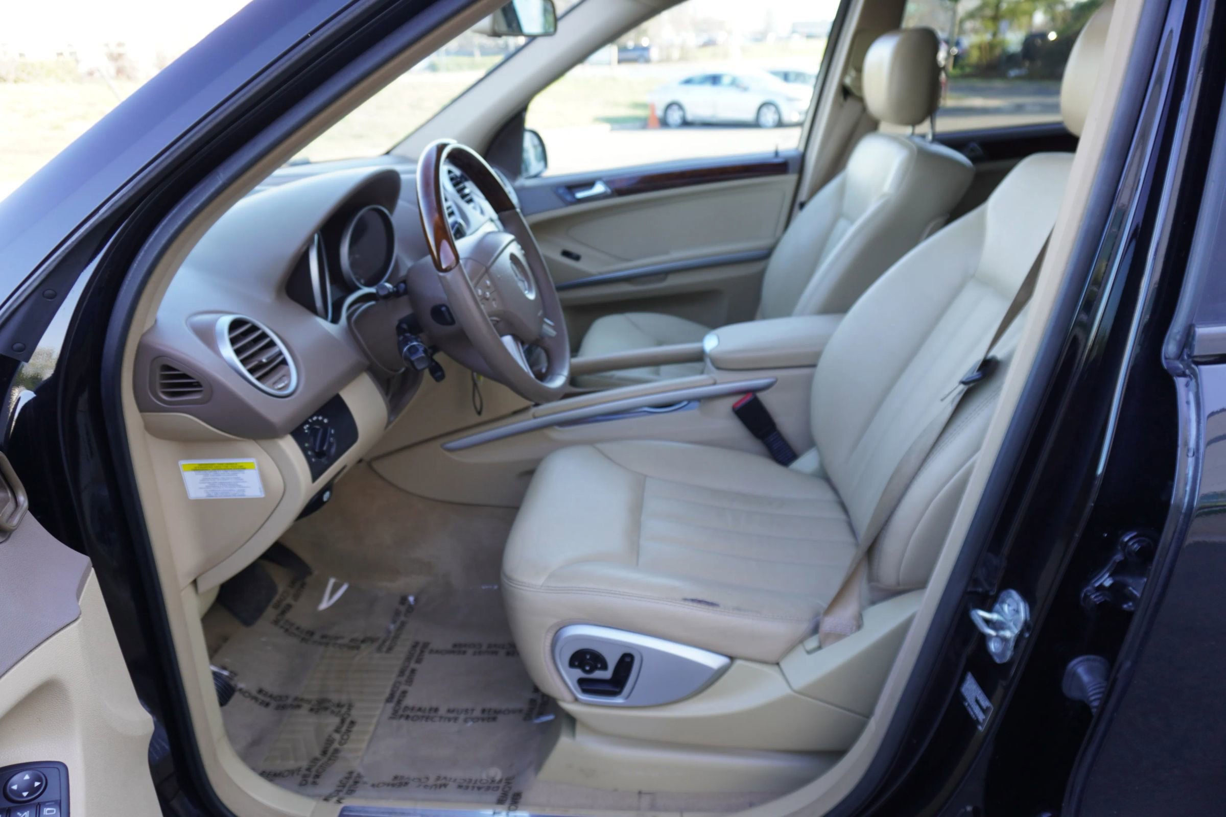 Used 2008 Mercedes-Benz ML 550 4MATIC image 9