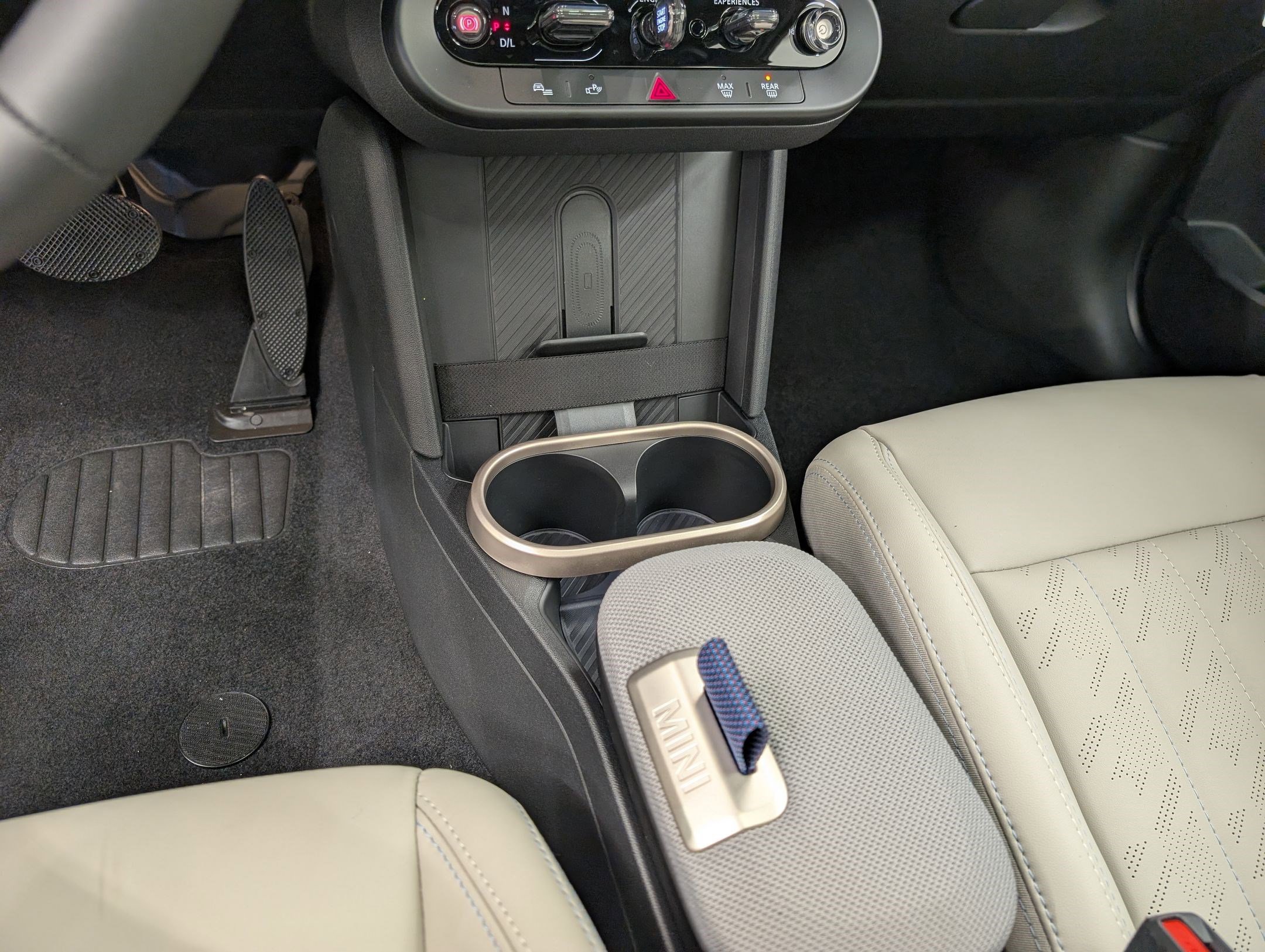 New 2026 MINI Cooper S image 25