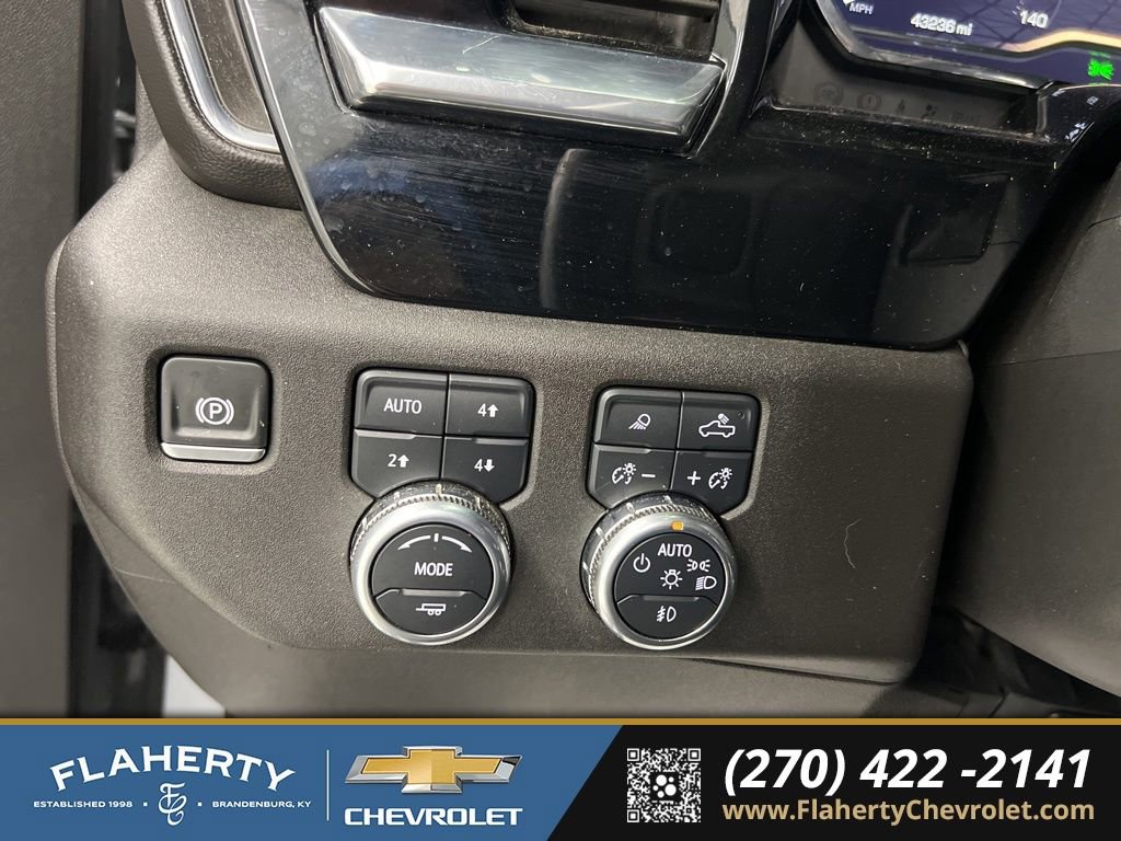 Used 2024 GMC Sierra 2500 SLT w/ SLT Premium Package image 25