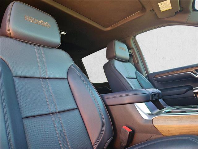 Used 2022 Chevrolet Silverado 1500 High Country w/ High Country Premium Package AWD/4WD image 21