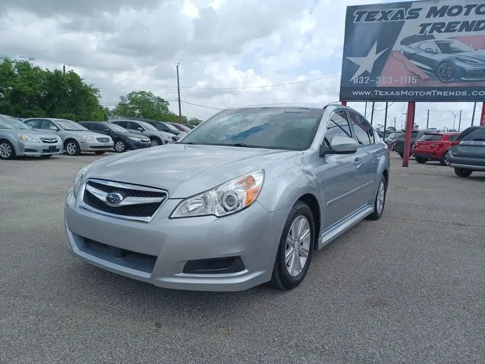 Used 2012 Subaru Legacy 2.5i Premium image 1