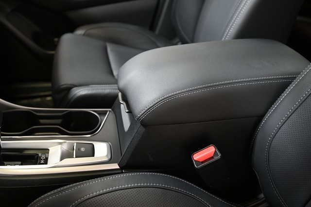 Used 2022 Subaru Ascent Limited w/ Technology Package image 26