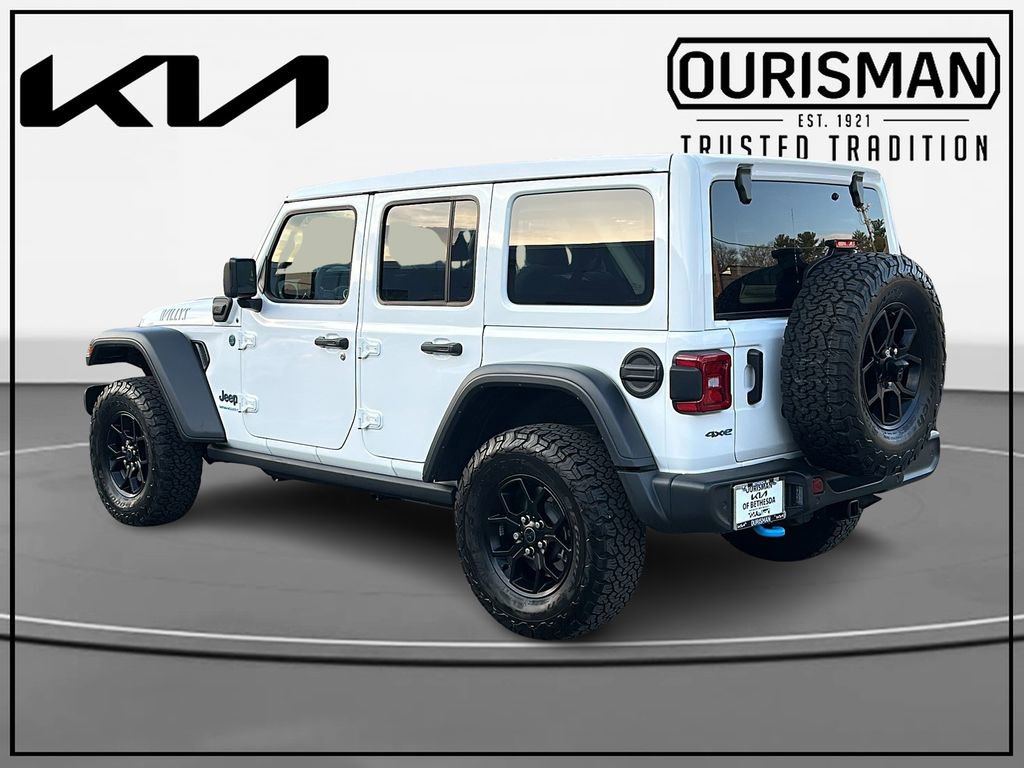 Used 2024 Jeep Wrangler Unlimited image 3