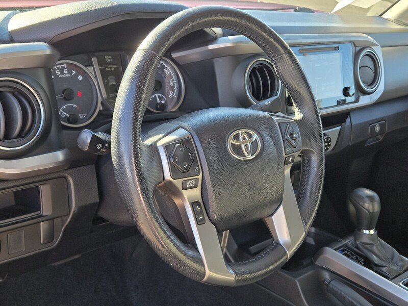 Used 2017 Toyota Tacoma SR5 RWD image 19