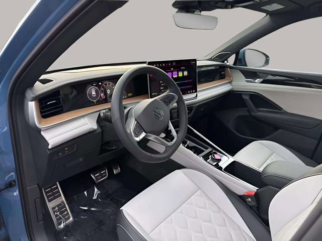 New 2026 Volkswagen Tiguan SEL R-Line image 4