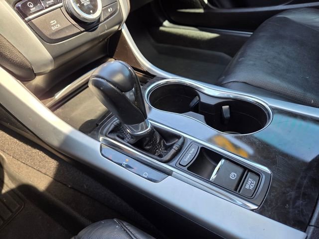 Used 2020 Acura TLX 2.4L Technology Pkg image 35