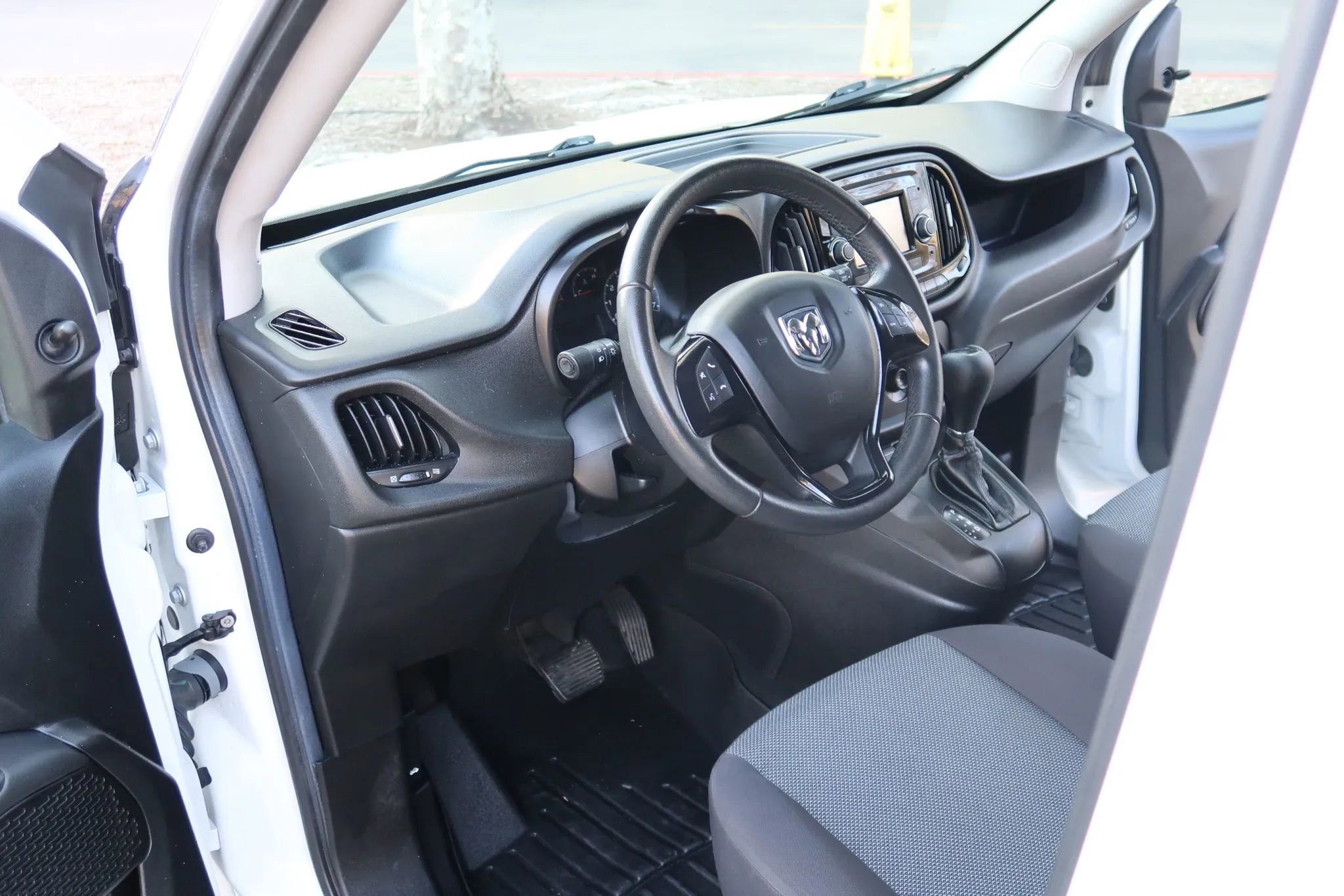 Used 2016 RAM ProMaster City Tradesman w/ Rear Back-up Camera Group image 7