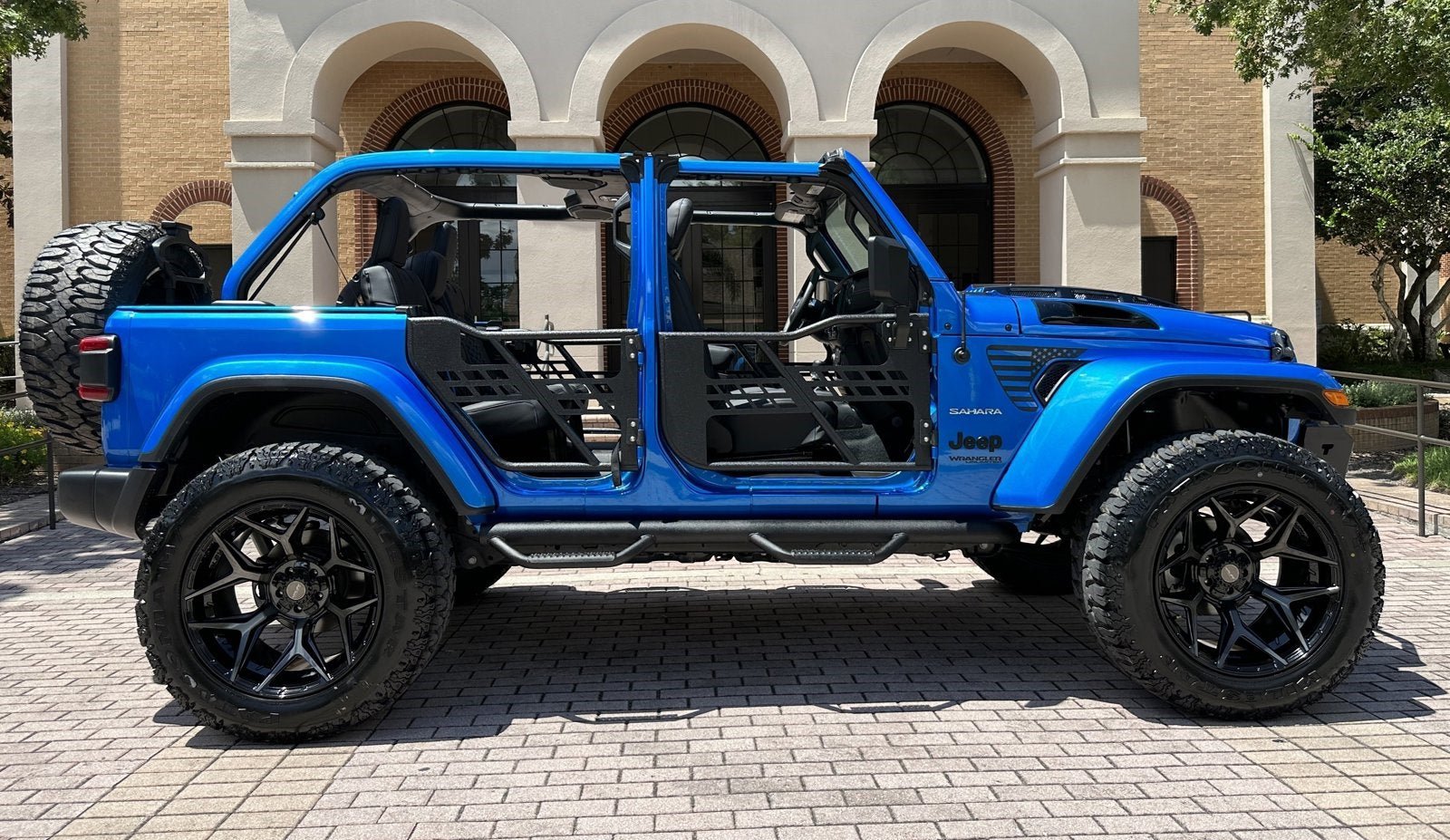 Used 2022 Jeep Wrangler Unlimited Sahara w/ LED Lighting Group AWD/4WD image 51