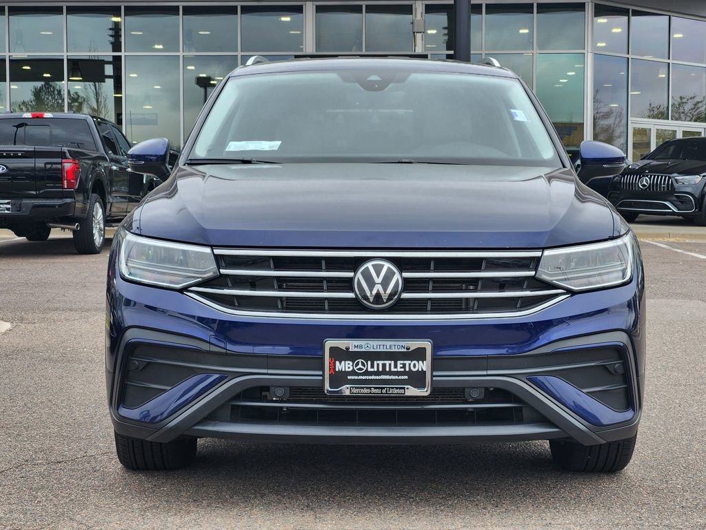Used 2024 Volkswagen Tiguan SE image 2