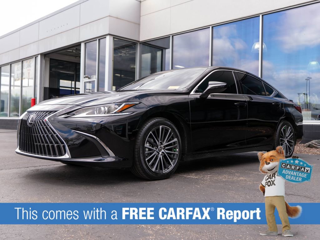 Used 2025 Lexus ES 300h w/ Premium Package FWD image 3