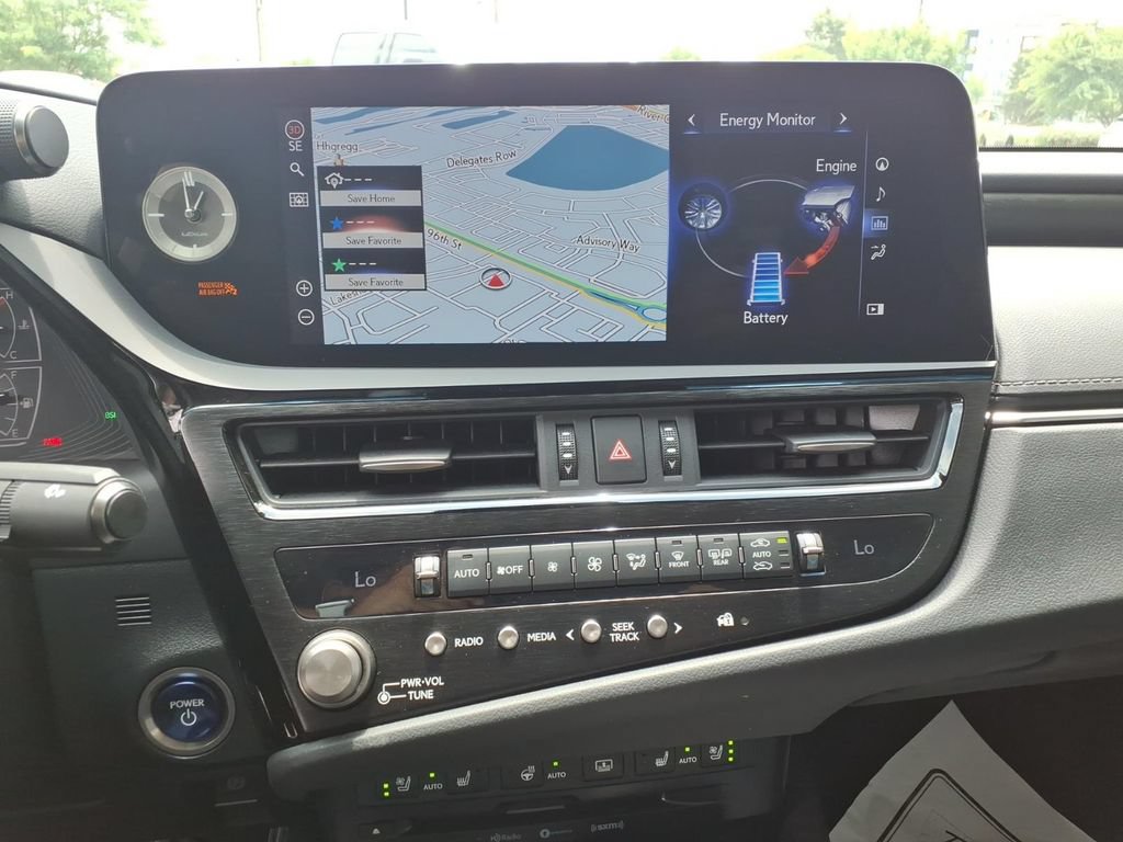 Used 2022 Lexus ES 300h w/ Accessory Package FWD image 24