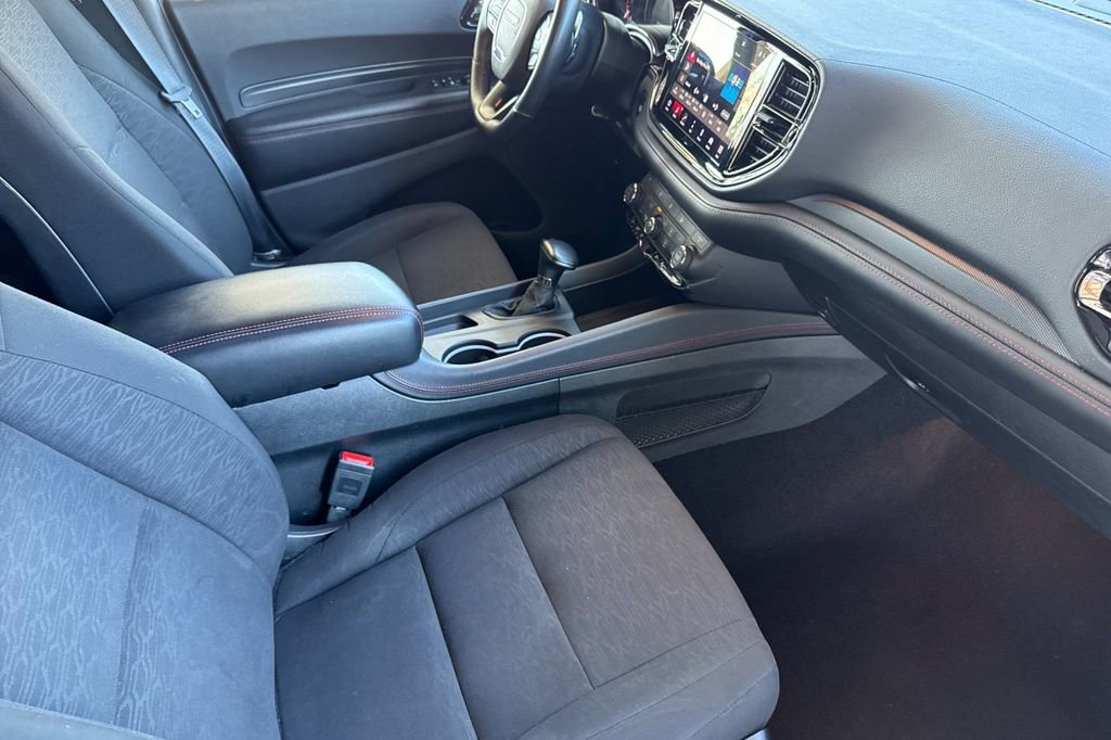 Used 2025 Dodge Durango GT image 25
