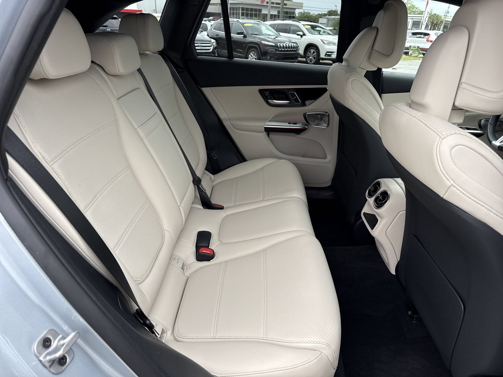 Certified 2025 Mercedes-Benz GLC 350e 4MATIC image 30