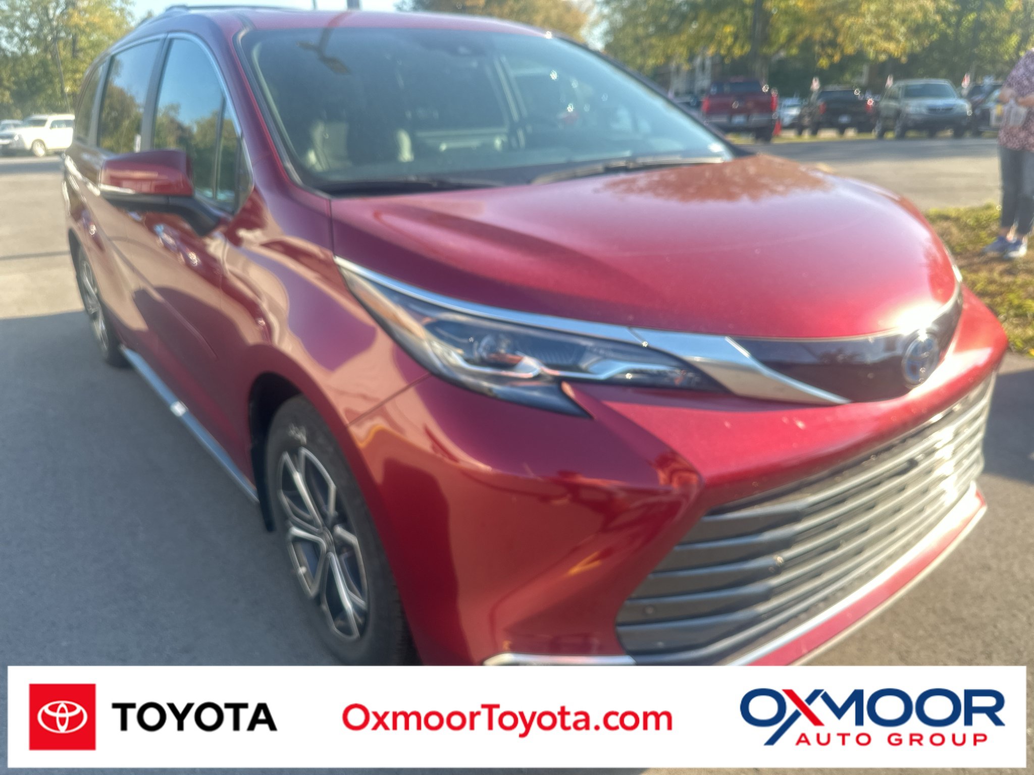 Used 2025 Toyota Sienna Platinum