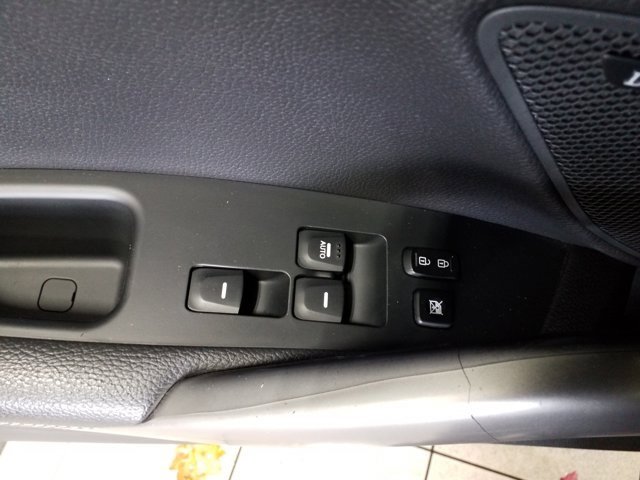 Used 2013 Hyundai Veloster Turbo w/ Ultimate Pkg image 13