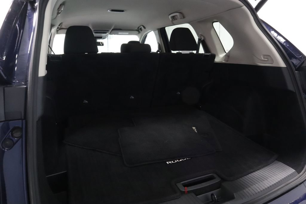 Certified 2025 Nissan Rogue SV AWD/4WD image 18