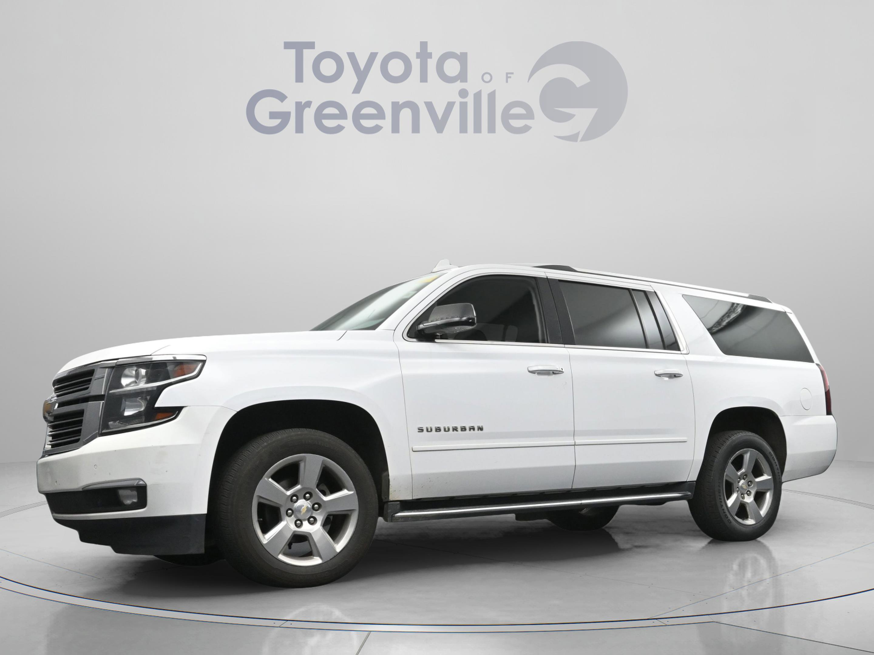 Used 2018 Chevrolet Suburban Premier RWD image 2