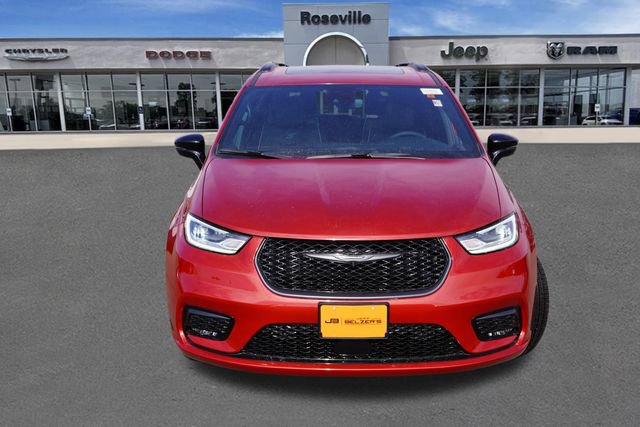 New 2026 Chrysler Pacifica Limited w/ S Appearance Package image 9