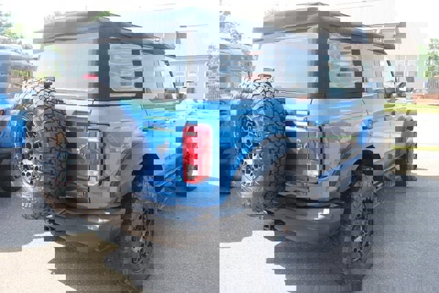 Used 2024 Ford Bronco Black Diamond image 5