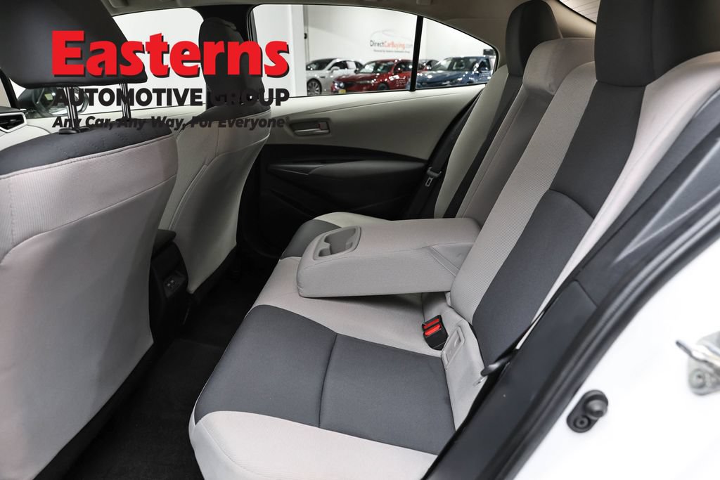 Used 2024 Toyota Corolla LE w/ LE Convenience Package FWD image 21